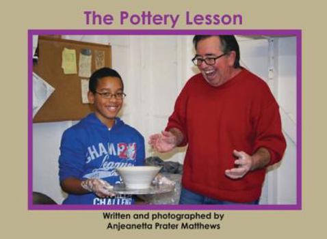 Paperback The Pottery Lesson Book