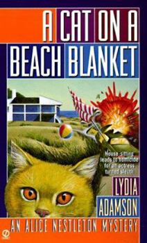 Mass Market Paperback A Cat on a Beach Blanket: An Alice Nestleton Mystery Book