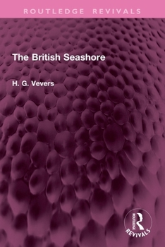 Paperback The British Seashore Book