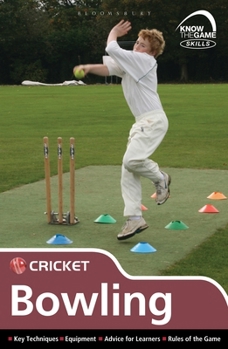 Paperback Skills: Cricket - bowling (Know the Game) Book