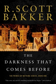 Paperback The Darkness That Comes Before: The Prince of Nothing, Book One Book