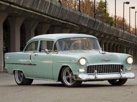 Paperback Chevrolet '55-'56 Restoration Guide (Authentic Restoration Guides) Book