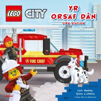Hardcover Lego City: Orsaf Dan, Yr / Fire Station Book