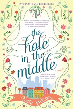 Paperback The Hole in the Middle Book