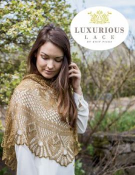 Paperback Luxurious Lace: Elegant Lace Accessories Book