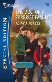 Mass Market Paperback The Doctor's Surprise Family Book
