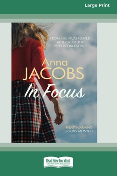 Paperback In Focus [Standard Large Print] Book