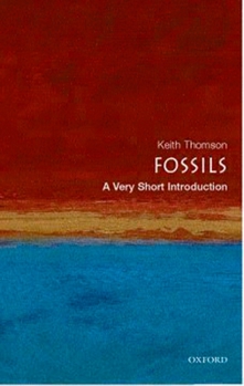 Paperback Fossils: A Very Short Introduction Book