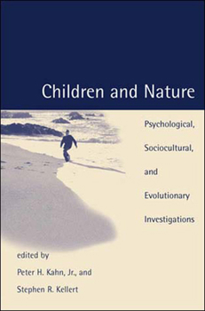 Paperback Children and Nature: Psychological, Sociocultural, and Evolutionary Investigations Book