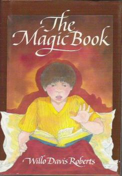 Paperback The Magic Book