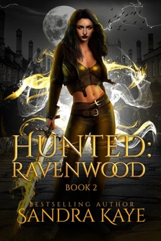 Paperback Hunted: A ravenwood Novel Book