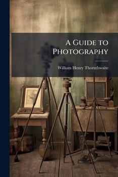 Paperback A Guide to Photography Book