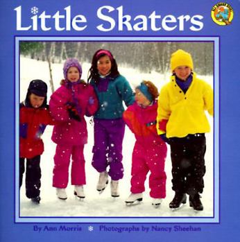 Paperback Little Skaters (All Aboard Books) Book