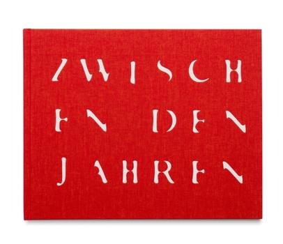 Hardcover Zwischen Den Jahren Book