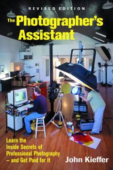 Paperback The Photographer's Assistant Book