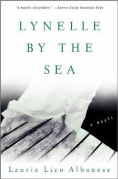 Paperback Lynelle by the Sea Book