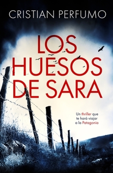 Paperback Los huesos de Sara [Spanish] Book