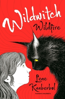 Paperback Wildwitch: Wildfire Book