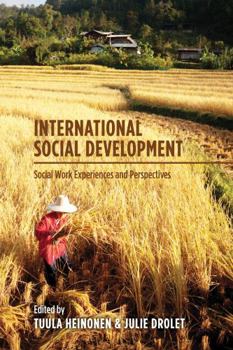 Paperback International Social Development: Social Work Experiences and Perspectives Book