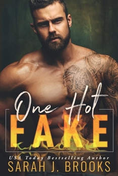 Paperback One Hot Fake [French] Book