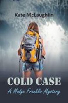 Paperback Cold Case: A Madge Franklin Mystery Book