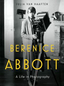 Hardcover Berenice Abbott: A Life in Photography Book