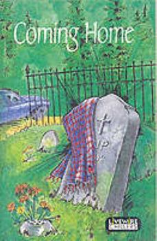 Paperback Livewire Chillers Coming Home (Livewires) Book