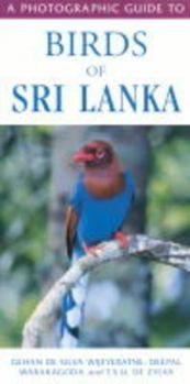 Paperback A Photographic Guide to Birds of Sri Lanka Book