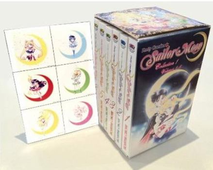 Paperback Sailor Moon Collection 1: Volumes 1-6 Book