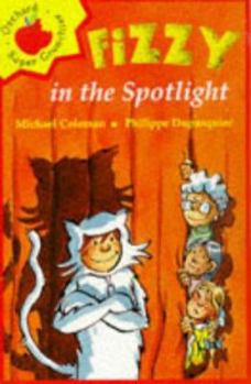 Paperback Fizzy in the Spotlight (Orchard Super Crunchies) Book