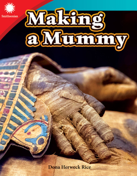 Paperback Making a Mummy Book