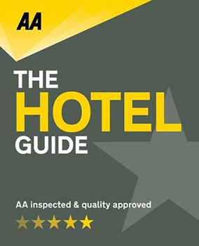 Paperback The Hotel Guide 2019 Book