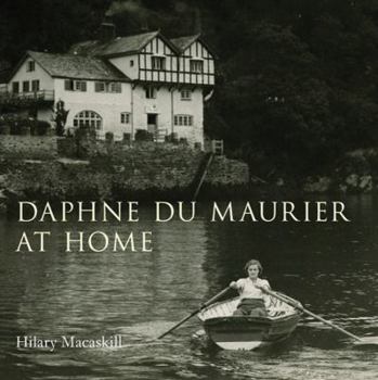 Hardcover Daphne Du Maurier at Home Book