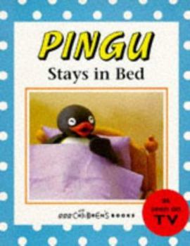 Paperback Pingu Stays in Bed Book