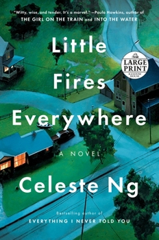 Paperback Little Fires Everywhere [Large Print] Book