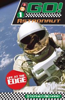 Paperback Astronaut: Life at the Edge (321 Go!) Book