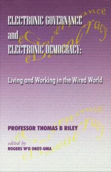 Paperback Electronic Governance Elec Democ Book