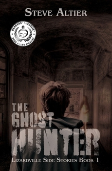 Paperback The Ghost Hunter Book