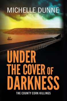 Paperback Under the Cover of Darkness [Large Print] Book