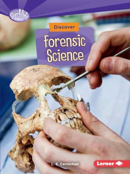 Paperback Discover Forensic Science Book