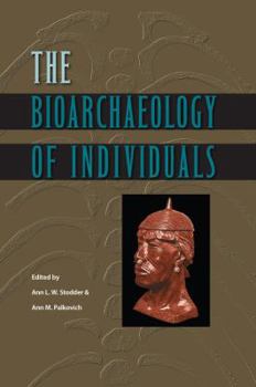 Paperback The Bioarchaeology of Individuals Book