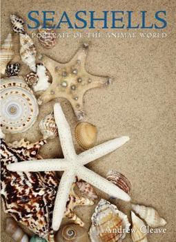 Paperback Seashells (A Portrait of the Natural World) Book