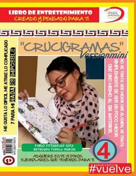 Paperback Crucigramas: Version Mini 4. [Spanish] Book