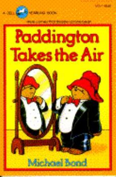 Paperback Paddington Takes the Air Book