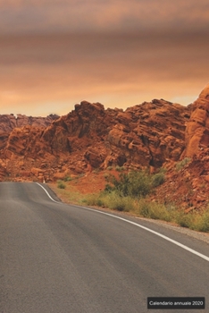 Paperback Calendario annuale 2020: &#9830; Manuale dell'organizzatore pratico per il 2020 &#9830; Anteprima di 12 mesi &#9830; 52 pianificatore settimana [Italian] Book