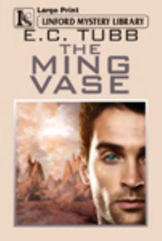 Paperback The Ming Vase [Large Print] Book