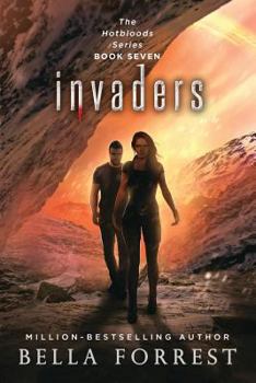 Paperback Hotbloods 7: Invaders Book