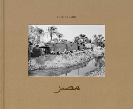 Hardcover Egypt: In the Mirror of Timelessness [Arabic] Book