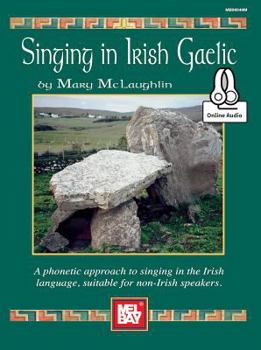 Paperback Singing in Irish Gaelic Book