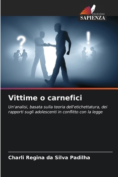 Paperback Vittime o carnefici [Italian] Book